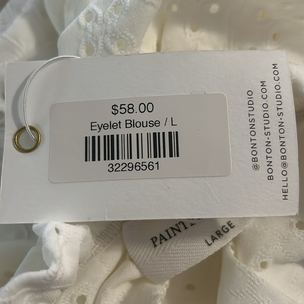 Painted Threads Eyelet Puff Sleeve Top Size L New - image 5